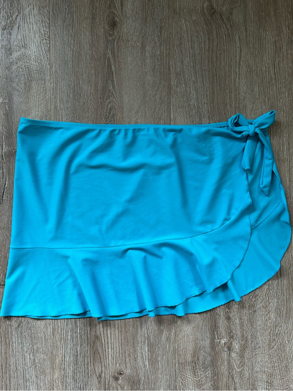 Vintage Women’s Swim Sarong in Bright Turquoise